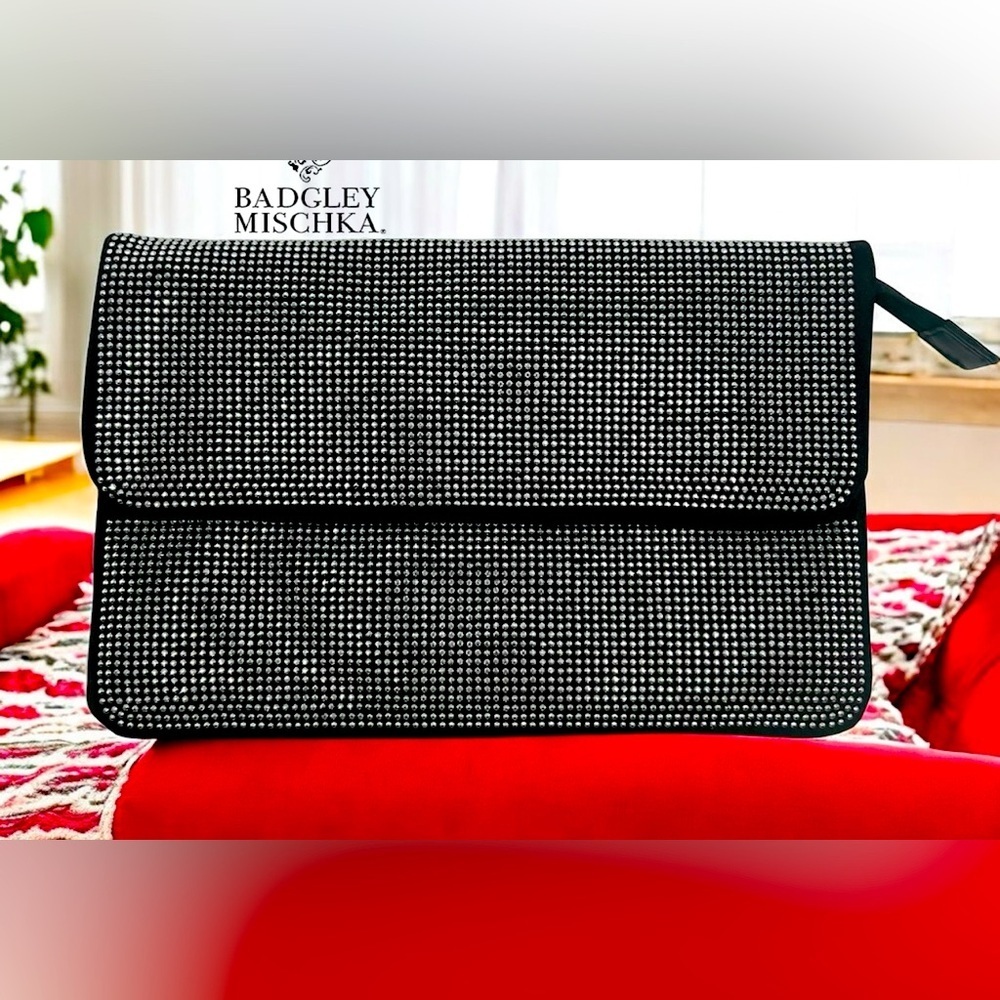 NWT Badgley Mischka Rhinestone Clutch Crossbody